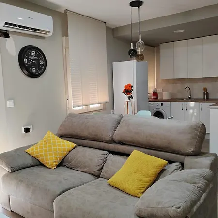 Urbanlux Recinto Ferial Apartment