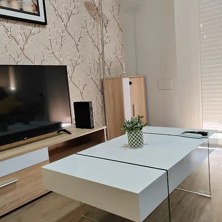 Urbanlux Recinto Ferial Apartment